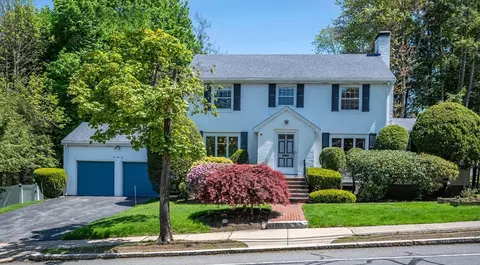 256 Dedham St, Newton, MA 02461