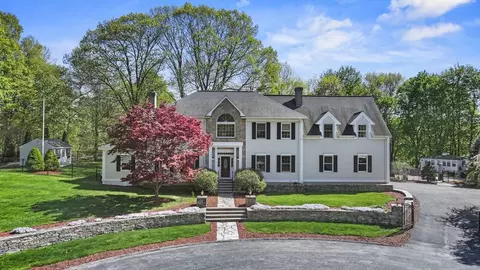 14 Weld St, Westborough, MA 01581
