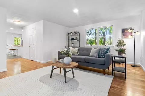 Living - 40 Cornell Rd, Beverly, MA 01915 photo 2 of 4