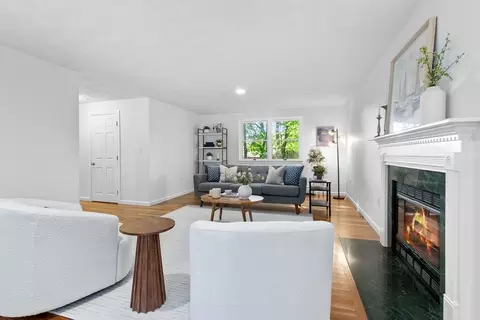 Living - 40 Cornell Rd, Beverly, MA 01915 photo 4 of 4
