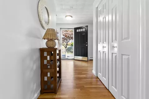 Entry Way - 40 Cornell Rd, Beverly, MA 01915 photo 1 of 2