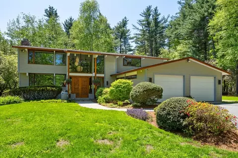86 Stonehedge Pl, Boxborough, MA 01719