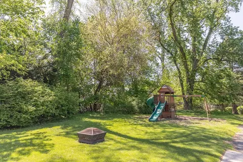 103 Maple Rd, Longmeadow, MA 01106 photo 5