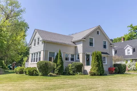 103 Maple Rd, Longmeadow, MA 01106