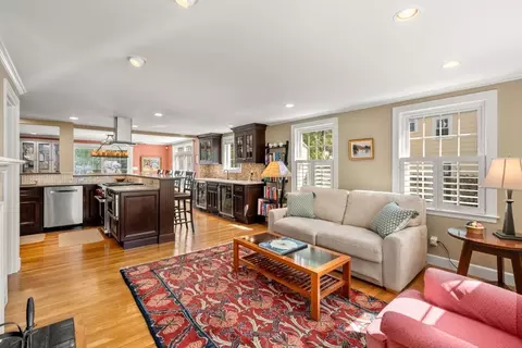 4 Granite St, Wellesley, MA 02482 photo 7