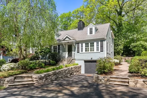 4 Granite St, Wellesley, MA 02482