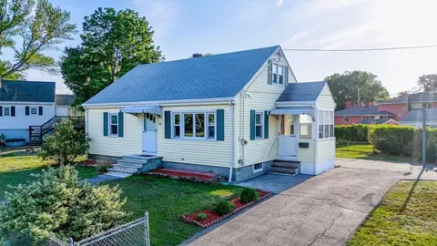 310 Fourth Ave, Lowell, MA 01854