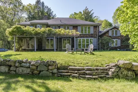 56 Ridgeway Rd, Weston, MA 02493