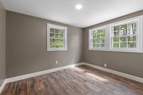 Bedroom - 96 Glendale Ave, Athol, MA 01331 photo 1 of 6