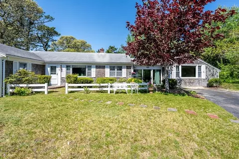 34 Brooksweld Ln, Dennis, MA 02670