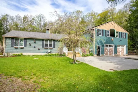 635 Royalston Rd, Phillipston, MA 01331