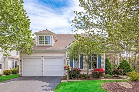 40 Canoe Lndg, Plymouth, MA 02360