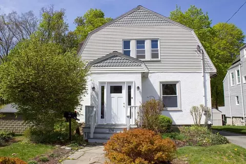 374 Swains Pond Ave, Melrose, MA 02176