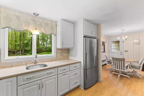 21 Warren St E, Raynham, MA 02767 photo 7