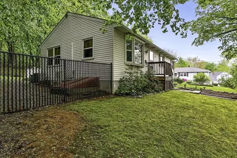 Exterior - 2 Oswald St, Worcester, MA 01607 photo 2 of 7