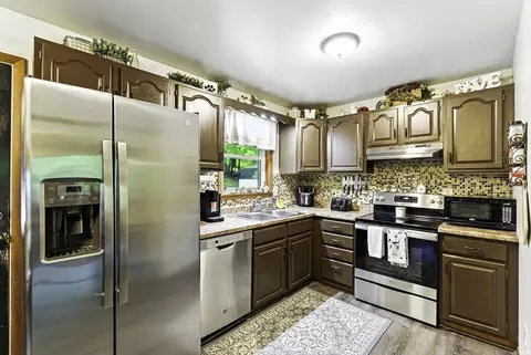 Kitchen - 2 Oswald St, Worcester, MA 01607 photo 2 of 2