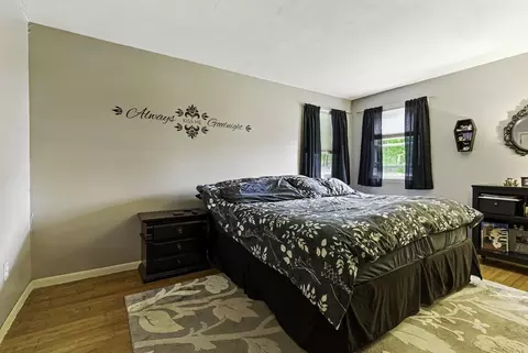 Bedroom - 2 Oswald St, Worcester, MA 01607 photo 1 of 3