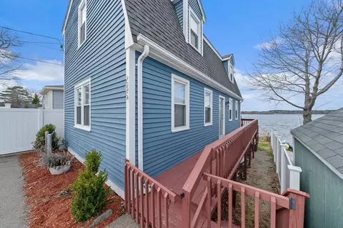 285 Mattakeesett St, Pembroke, MA 02359
