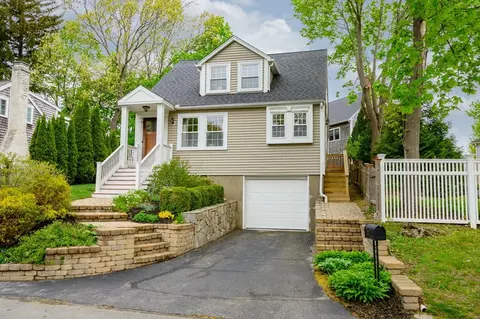 21 Rice Rd, Hingham, MA 02043