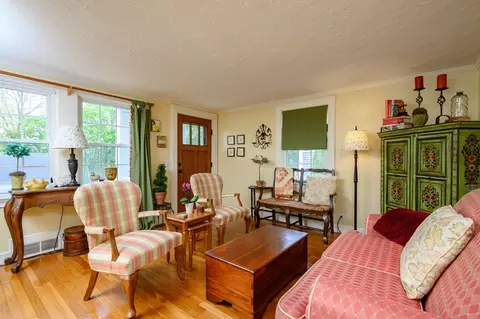21 Rice Rd, Hingham, MA 02043 photo 2