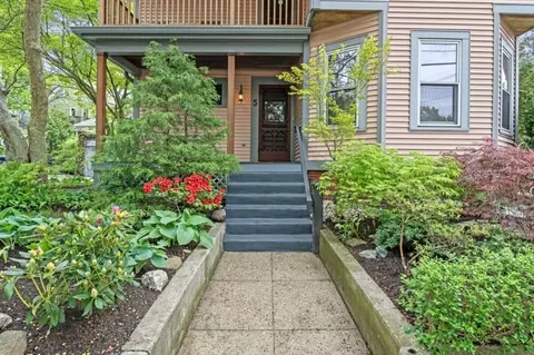 5 Willow Ave, Somerville, MA 02144 photo 3