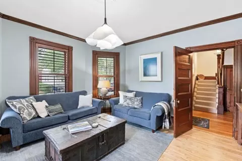 5 Willow Ave, Somerville, MA 02144 photo 4