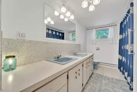 5 Benson Ave, Saugus, MA 01906 photo 24