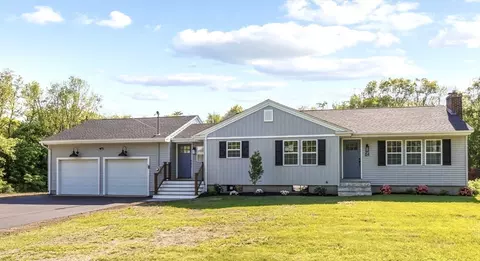 84 Mowry St, Mendon, MA 01756