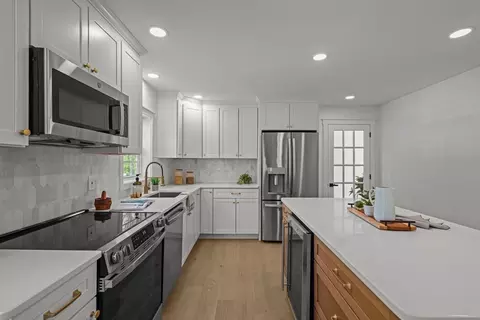 84 Mowry St, Mendon, MA 01756 photo 7