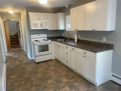 28 Clark St, Danvers, MA 01923 photo 11
