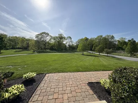 34 Adams Rd, Grafton, MA 01519