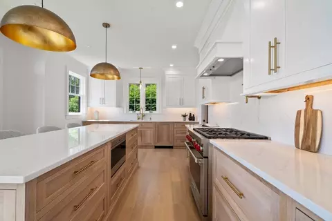 160 Downer Ave, Hingham, MA 02043 photo 5