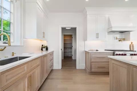 160 Downer Ave, Hingham, MA 02043 photo 8