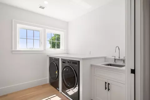 160 Downer Ave, Hingham, MA 02043 photo 24