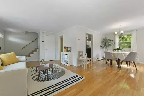 8 Edwards Rd #8A, Woburn, MA 01801