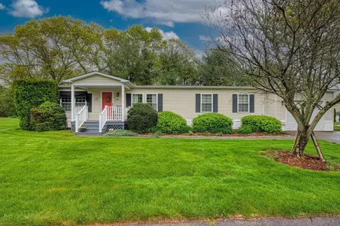 50 Highland St #259, Taunton, MA 02780