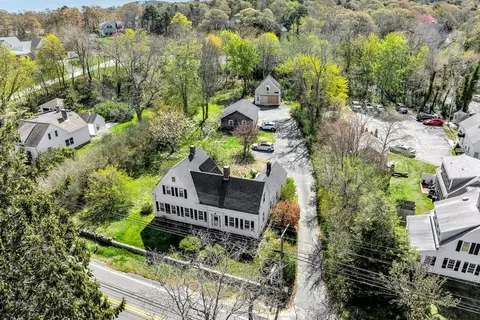 831 Main St, Dennis, MA 02638