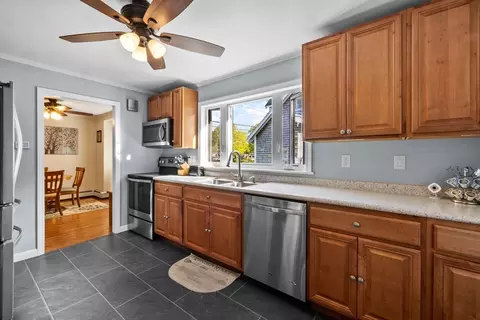 179 Marion Rd, Wareham, MA 02571 photo 3