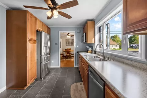 179 Marion Rd, Wareham, MA 02571 photo 4