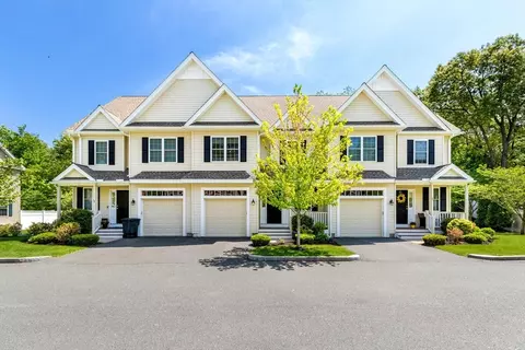 42 Pleasant St #20, Stoneham, MA 02180