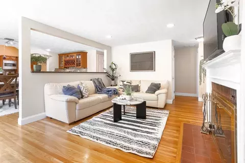 51 Avon Cir, Needham, MA 02492 photo 6