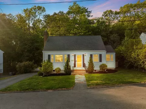 43 Argonne St, Quincy, MA 02169