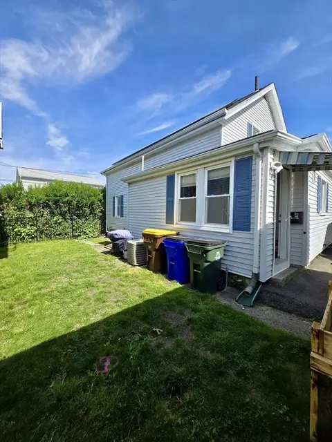 4 Carlisa Dr, Fall River, MA 02723 photo 3