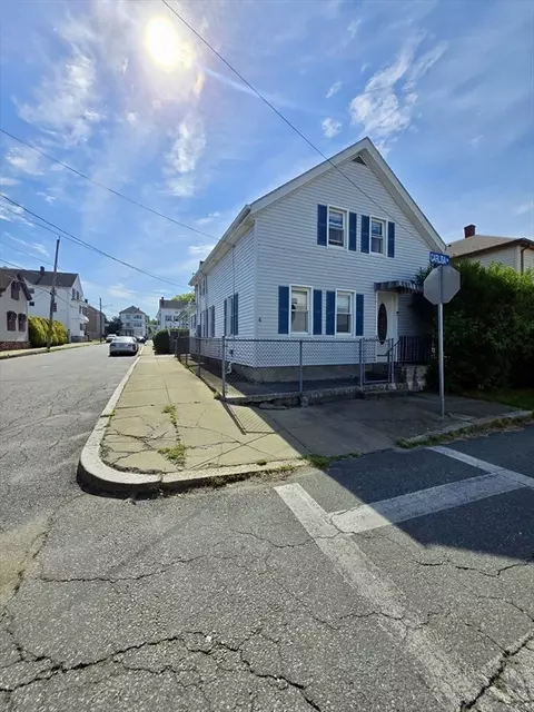 4 Carlisa Dr, Fall River, MA 02723 photo 2