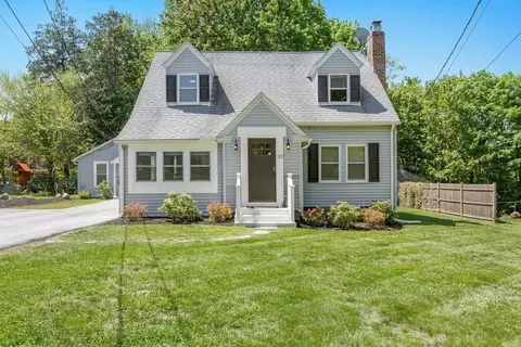 12-14 Commonwealth Ave, Shrewsbury, MA 01545