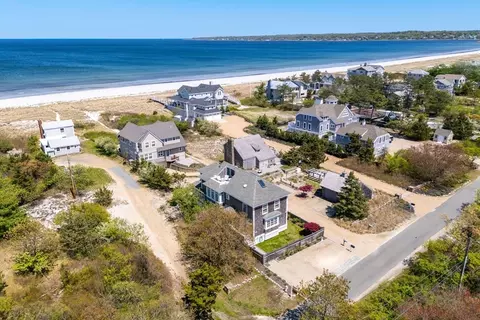 101 Wingaersheek Rd, Gloucester, MA 01930 photo 2
