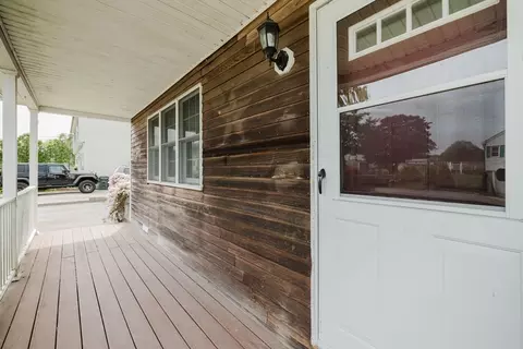 99 Napoleon St, Fall River, MA 02721 photo 4