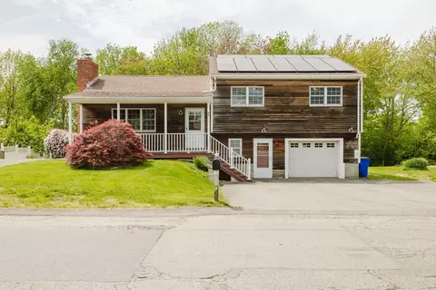 99 Napoleon St, Fall River, MA 02721
