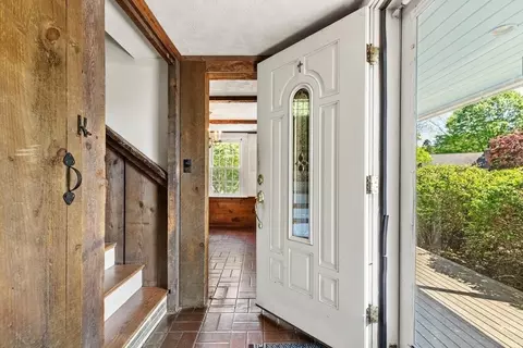 5 Coolidge Rd, Reading, MA 01867 photo 4