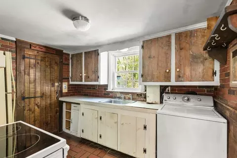 5 Coolidge Rd, Reading, MA 01867 photo 12